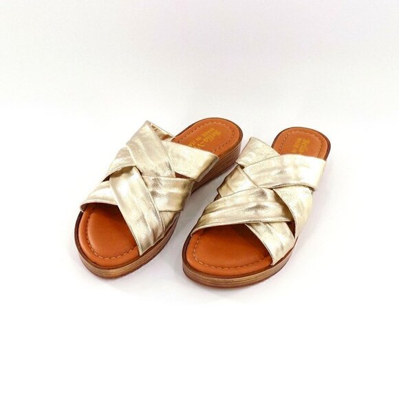 Bella Vita Wedge Slide Sandals Size 6.5 Gold Champagne Soft Nappa Leather Italy - Picture 2 of 9